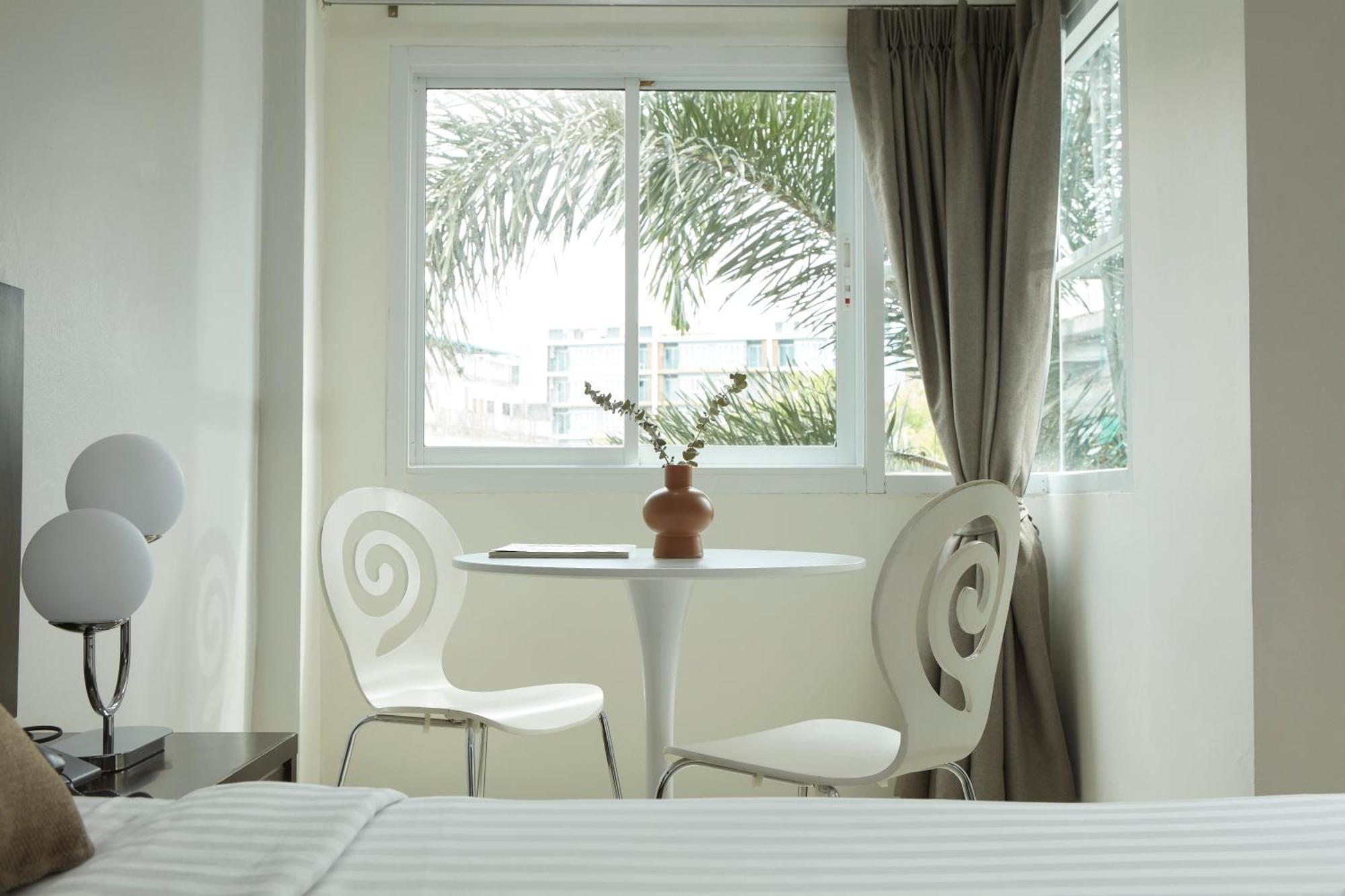 Rhienchai Place Hotel Сураттхани Экстерьер фото