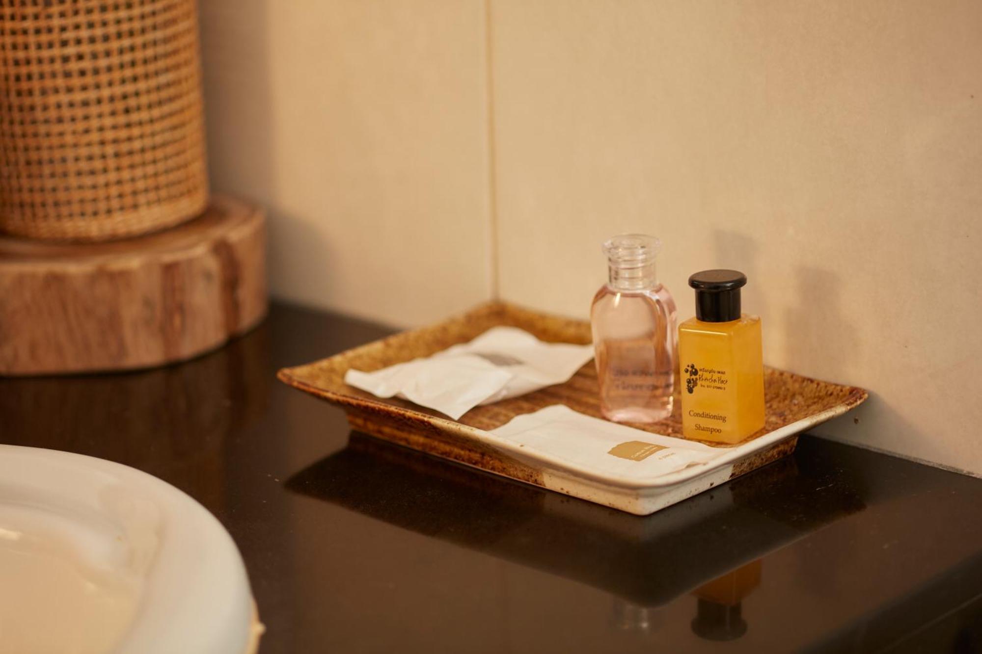 Rhienchai Place Hotel Сураттхани Экстерьер фото